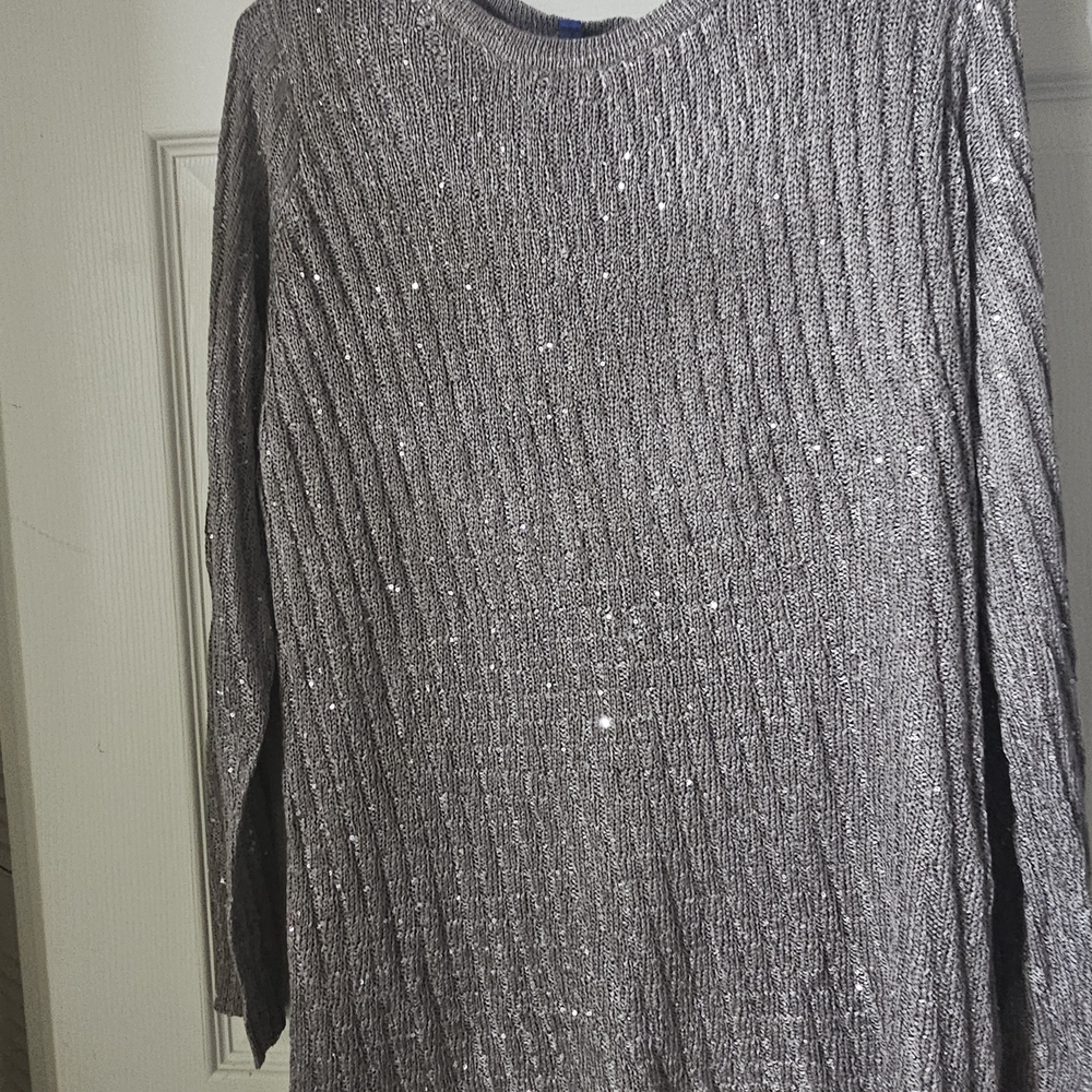 Apt. 9 Silver Knit Top